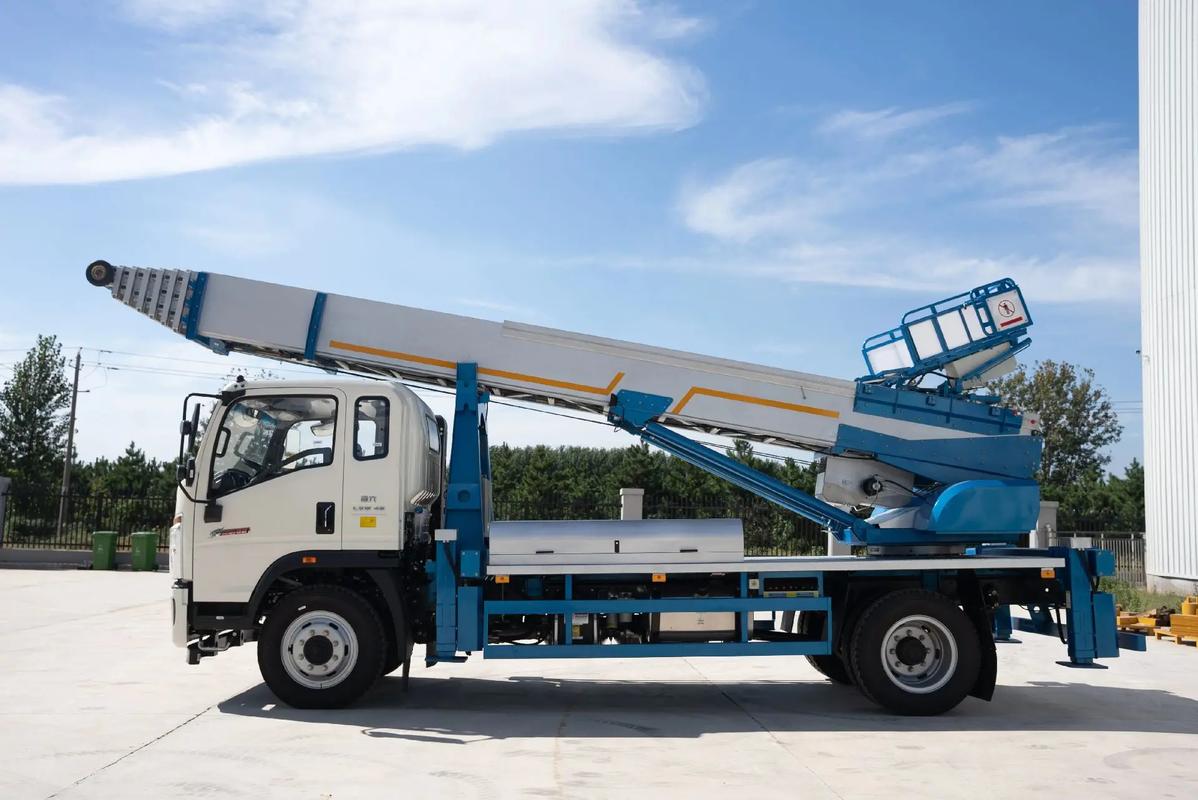 新华云梯上料车租赁费用